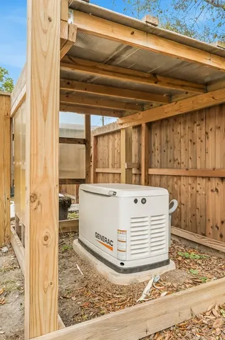 2111 N Galveston Avenue Pearland TX 77581