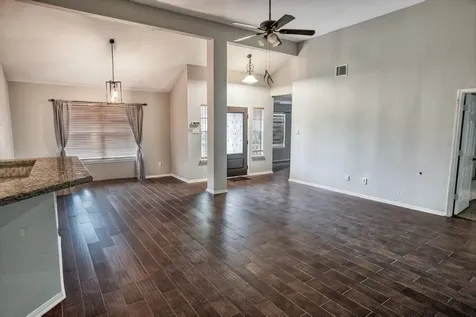 308 County Road 893b Angleton TX 77515