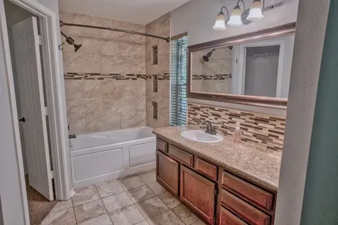 308 County Road 893b Angleton TX 77515