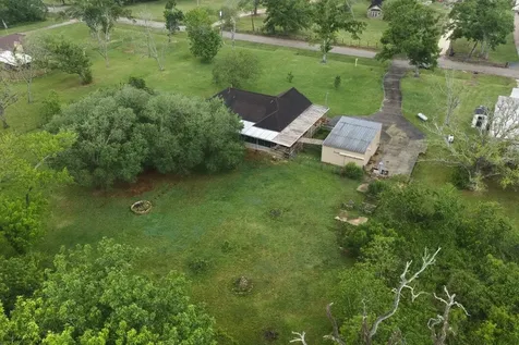308 County Road 893b Angleton TX 77515