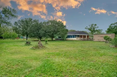 308 County Road 893b Angleton TX 77515