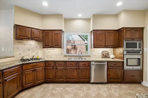 5127 Shady Maple Drive Kingwood TX 77339