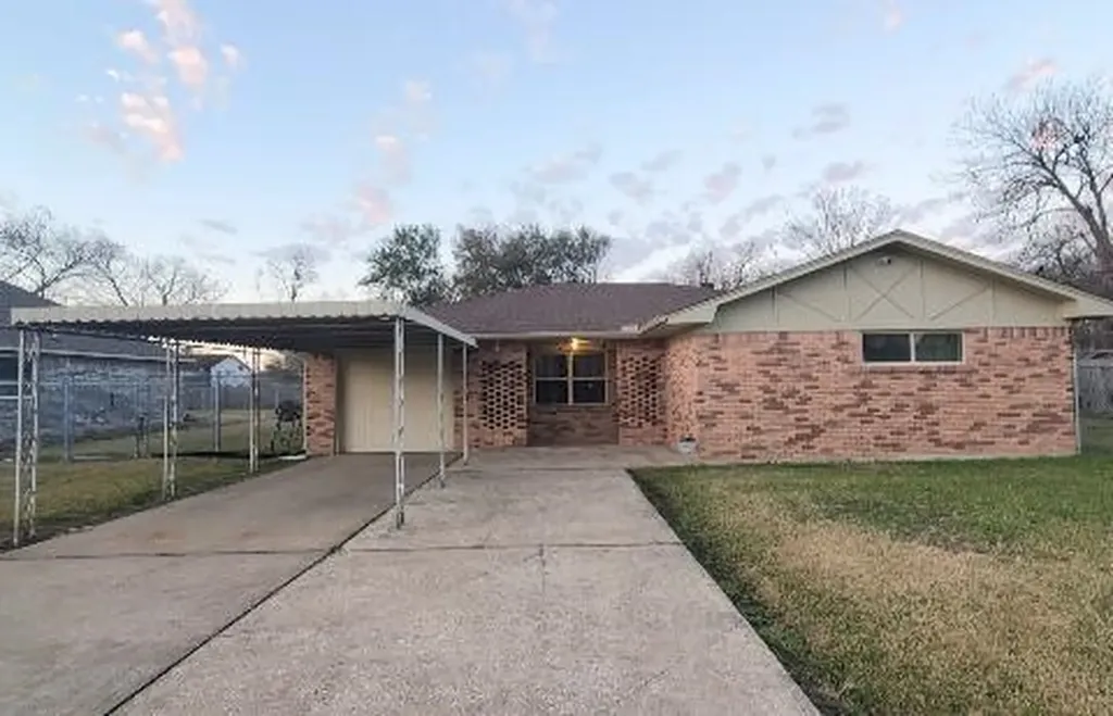 1307 Avenue I South Houston TX 77587