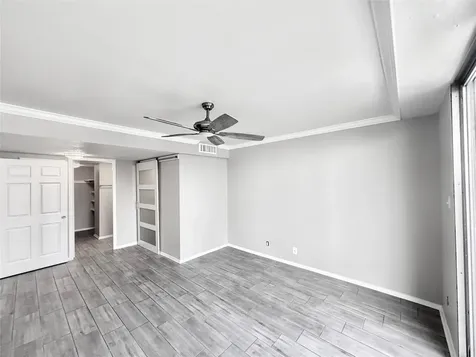 2016 Main Street 915 Houston TX 77002