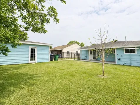8069 Juliabora Street Houston TX 77017