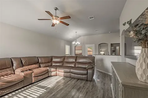 133 Bates Court Huntsville TX 77320