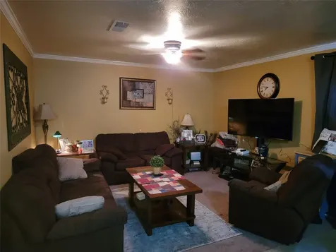 116 N Coffelt Street Alvin TX 77511