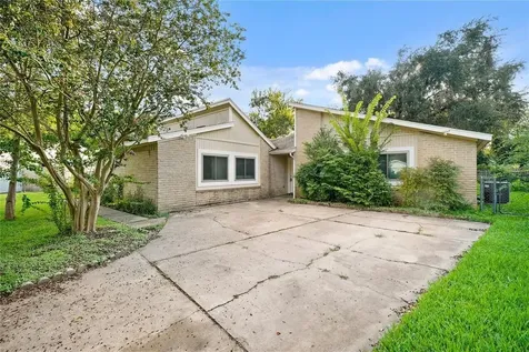 1606 Stone Lake Drive Missouri City TX 77489