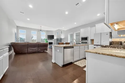 4947 Thunder Creek Lane Sugar Land TX 77479