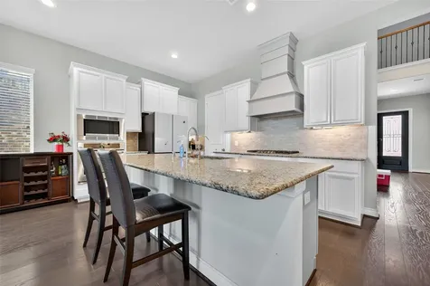 4947 Thunder Creek Lane Sugar Land TX 77479