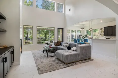 290 Apple Valley Drive Panorama Village TX 77304