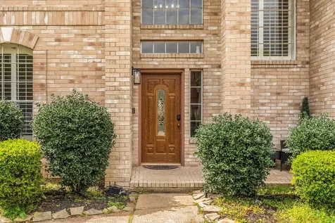 4318 Raintree Ct Court Pasadena TX 77505
