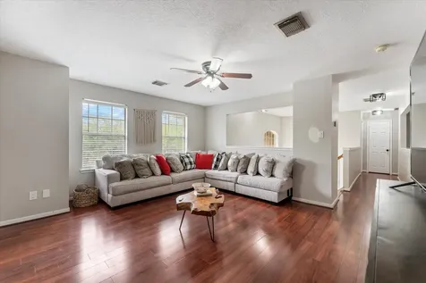 4318 Raintree Ct Court Pasadena TX 77505