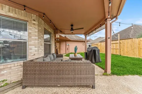 4318 Raintree Ct Court Pasadena TX 77505