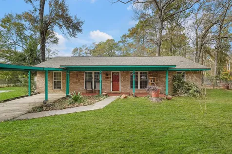 501 Woodridge Drive Conroe TX 77306