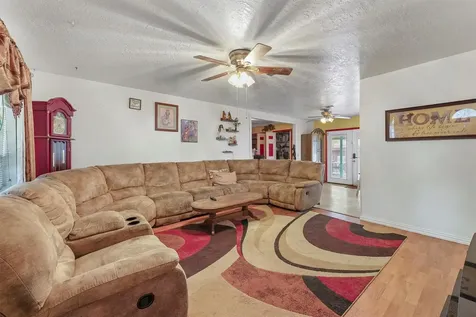 501 Woodridge Drive Conroe TX 77306