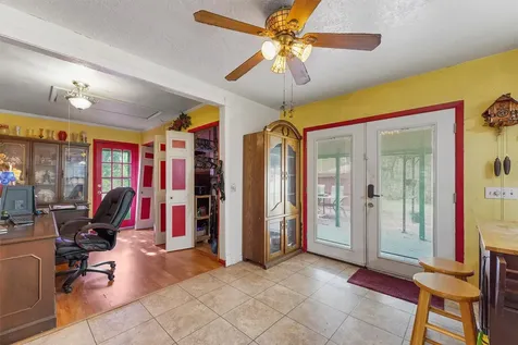 501 Woodridge Drive Conroe TX 77306