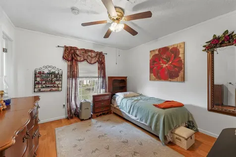 501 Woodridge Drive Conroe TX 77306