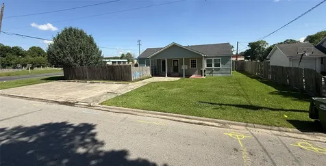 3001 Lincoln Street Liberty TX 77575