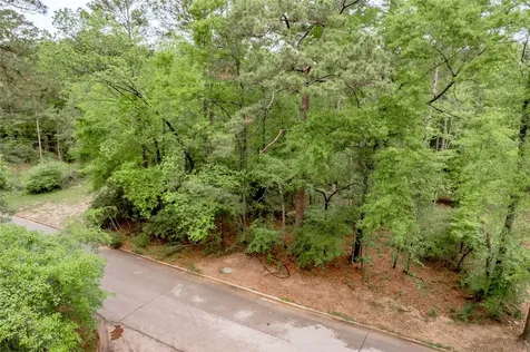 277 Broadmoor Drive Huntsville TX 77340