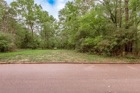 277 Broadmoor Drive Huntsville TX 77340