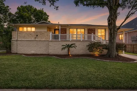 4715 Braesvalley Drive Houston TX 77096