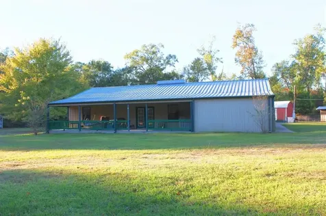1493 Mollywood Road Zavalla TX 75980