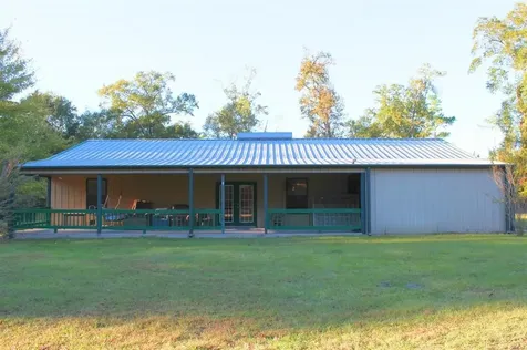 1493 Mollywood Road Zavalla TX 75980