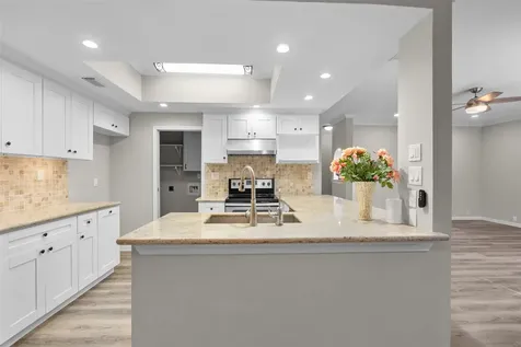 161 Litchfield Lane Houston TX 77024