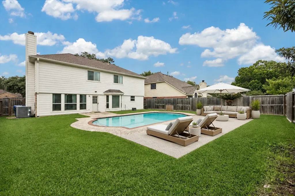 2311 Glendavon Lane Katy TX 77450