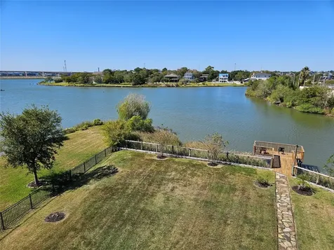 1015 Todville Road Seabrook TX 77586
