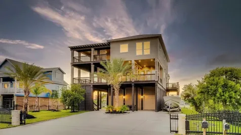 1015 Todville Road Seabrook TX 77586