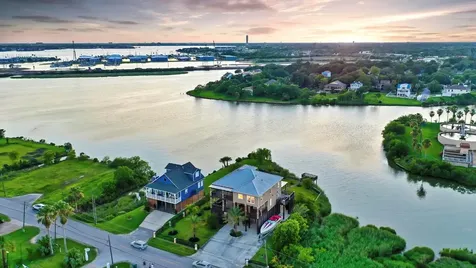 1015 Todville Road Seabrook TX 77586