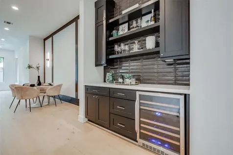 1511 Kipling Street Houston TX 77006