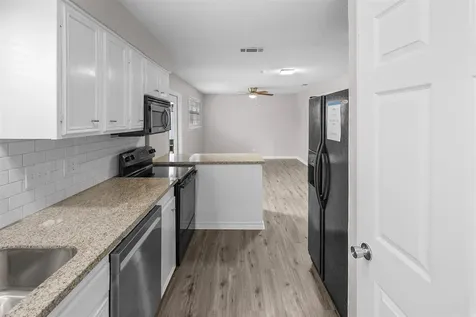 16766 Lake Circle Conroe TX 77302