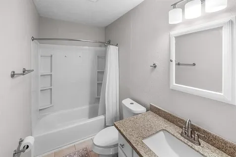 16766 Lake Circle Conroe TX 77302