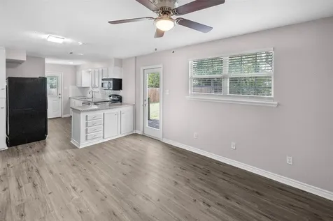 16766 Lake Circle Conroe TX 77302