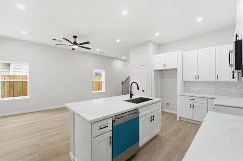 4354 Clover Street B Houston TX 77051
