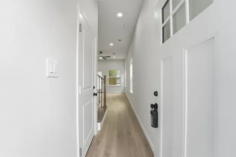 4354 Clover Street B Houston TX 77051