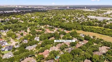 919 Ivy Parkway Drive Houston TX 77077