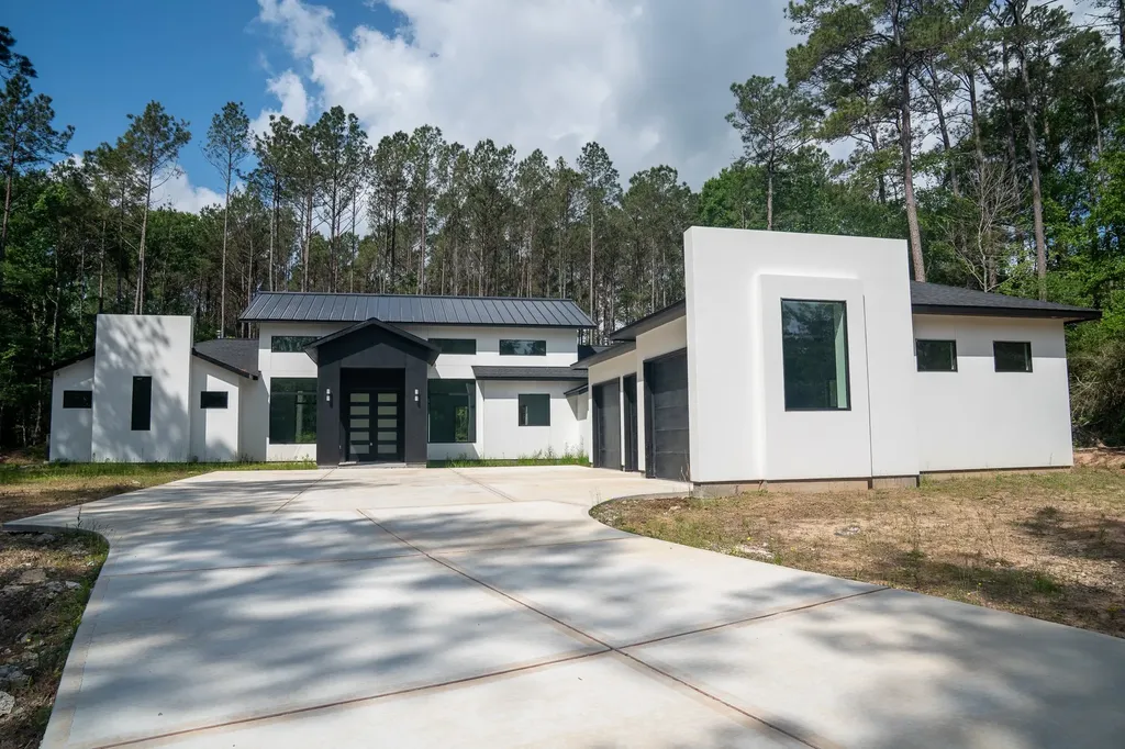 343 Sundog Road Huntsville TX 77340