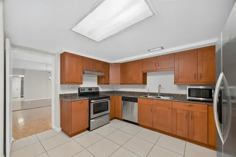 5001 Woodway Drive 1804 Houston TX 77056