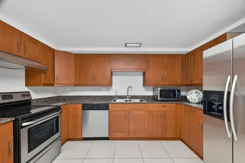 5001 Woodway Drive 1804 Houston TX 77056