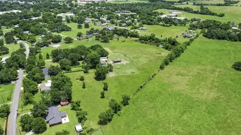 12 Manning Lane Madisonville TX 77864