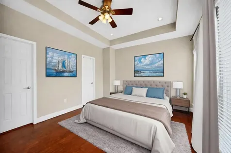 5206 Petty Street Houston TX 77007