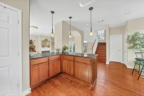 5206 Petty Street Houston TX 77007