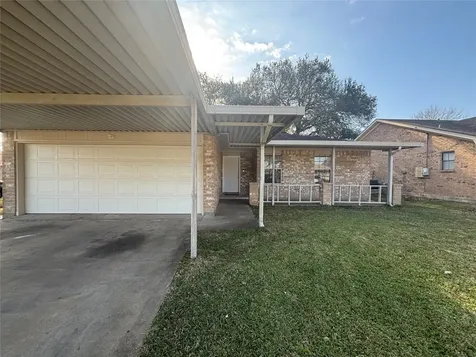 3130 Balzar Drive Dickinson TX 77539