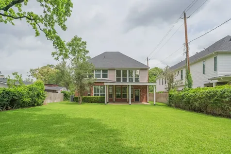 1415 Sue Barnett Drive Houston TX 77018