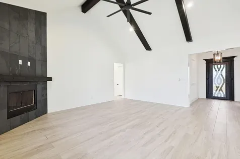 1083 Glenoaks Drive Weatherford TX 76088