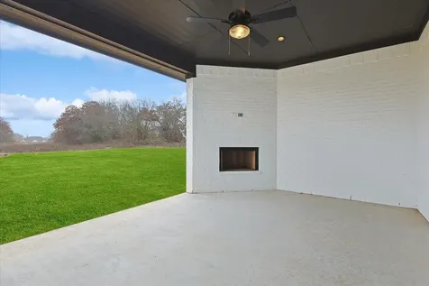 1083 Glenoaks Drive Weatherford TX 76088